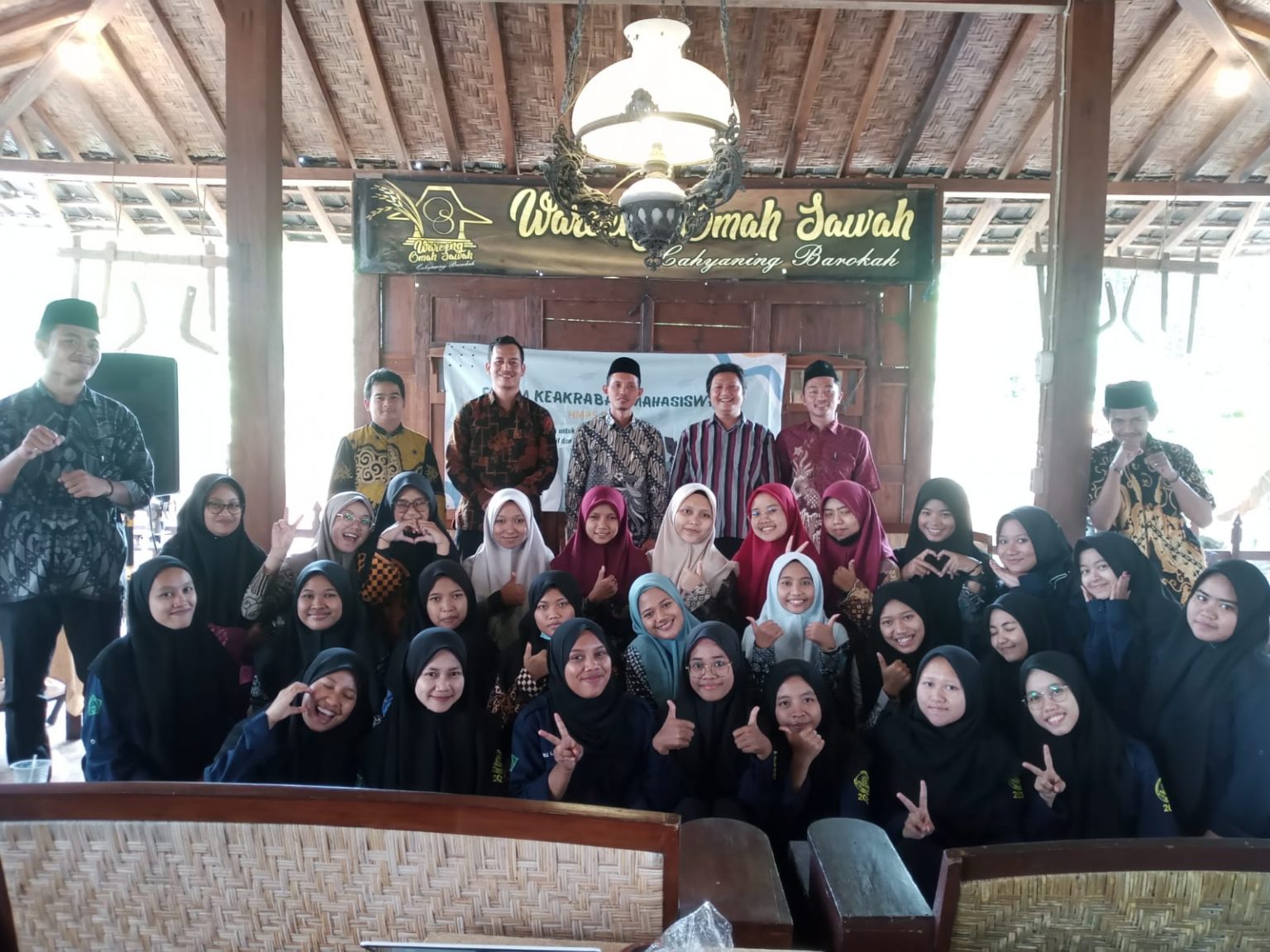 Menyambut Hari Sumpah Pemuda, PGMI Menyelenggarakan Forum Keakraban Mahasiswa