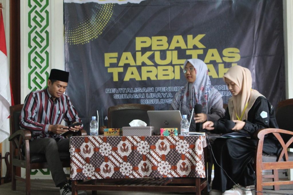Pesan - <strong>Pesan Dekan Tarbiyah untuk Maba: Mahasiswa Tarbiyah harus Siap jadi Pendidik!</strong>