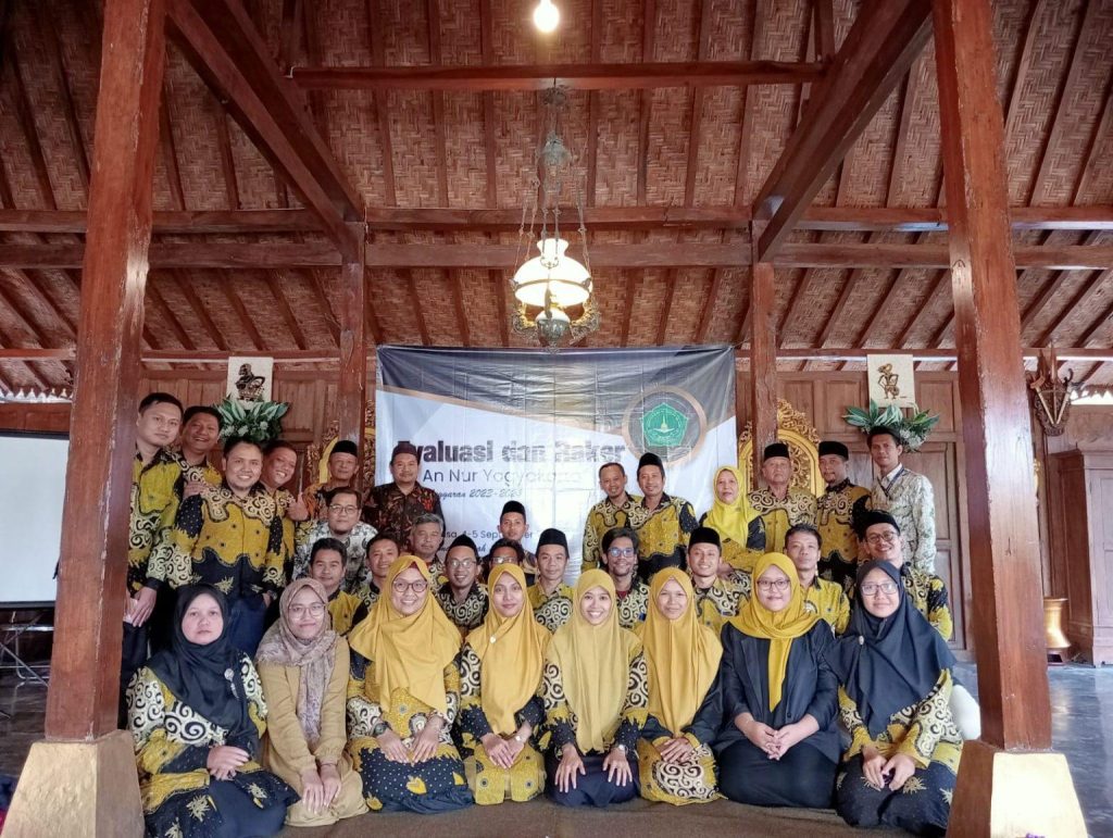 songsong - <strong>Songsong Tahun Ajaran Baru, IIQ An Nur Adakan Evaluasi dan Rapat Kerja</strong>
