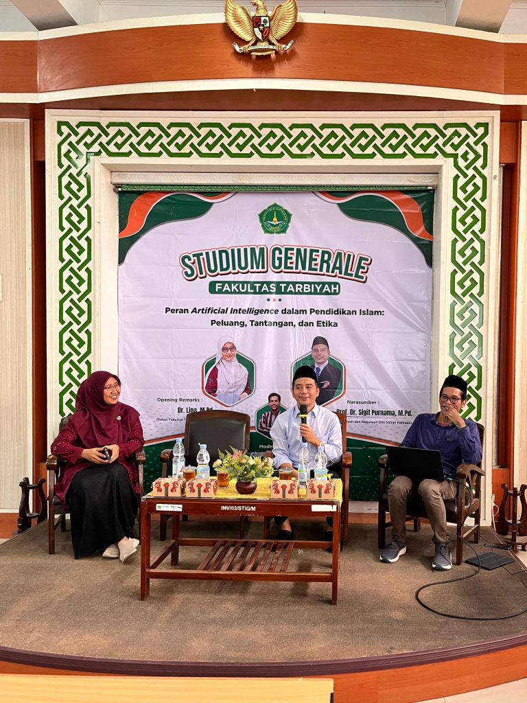 WhatsApp Image 2024 10 30 at 15.11.56 - Gelar Studium Generale, Fakultas Tarbiyah Bekali Mahasiswa Baru Tentang Peran Artificial Intelligence (AI) dalam Pendidikan Islam