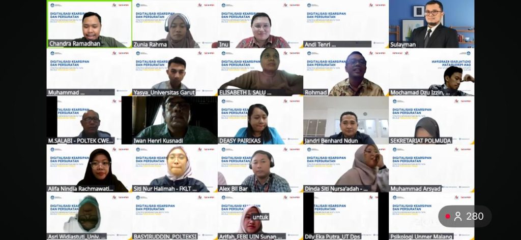 WhatsApp Image 2025 12 16 at 16.38.59 3 - Tingkatkan Kualitas Layanan, Staf Fakultas Tarbiyah Ikuti Pelatihan dan Webinar Strategis di Akhir Tahun 2025
