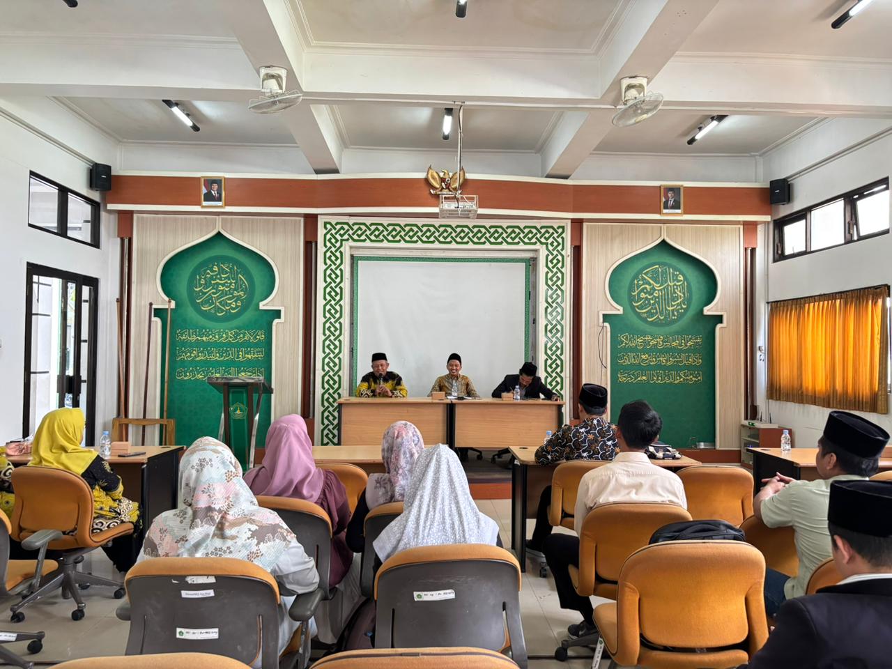 Fakultas Tarbiyah IIQ An-Nur Sambut Mahasiswa Field Study Program Magister PAI