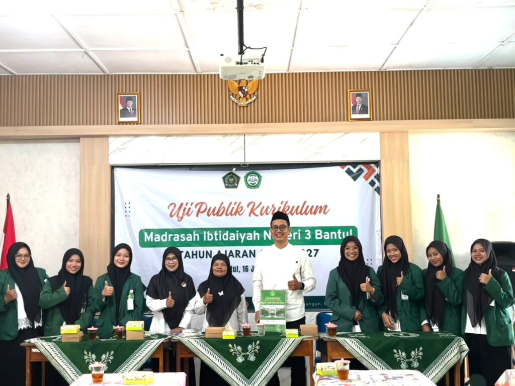 WhatsApp Image 2026 07 27 at 2.25.25 PM 1 - Penerjunan Program Praktik Lapangan Persekolahan (PLP) Tahun 2026 Fakultas Tarbiyah IIQ An Nur Yogyakarta di MIN 3 Bantul