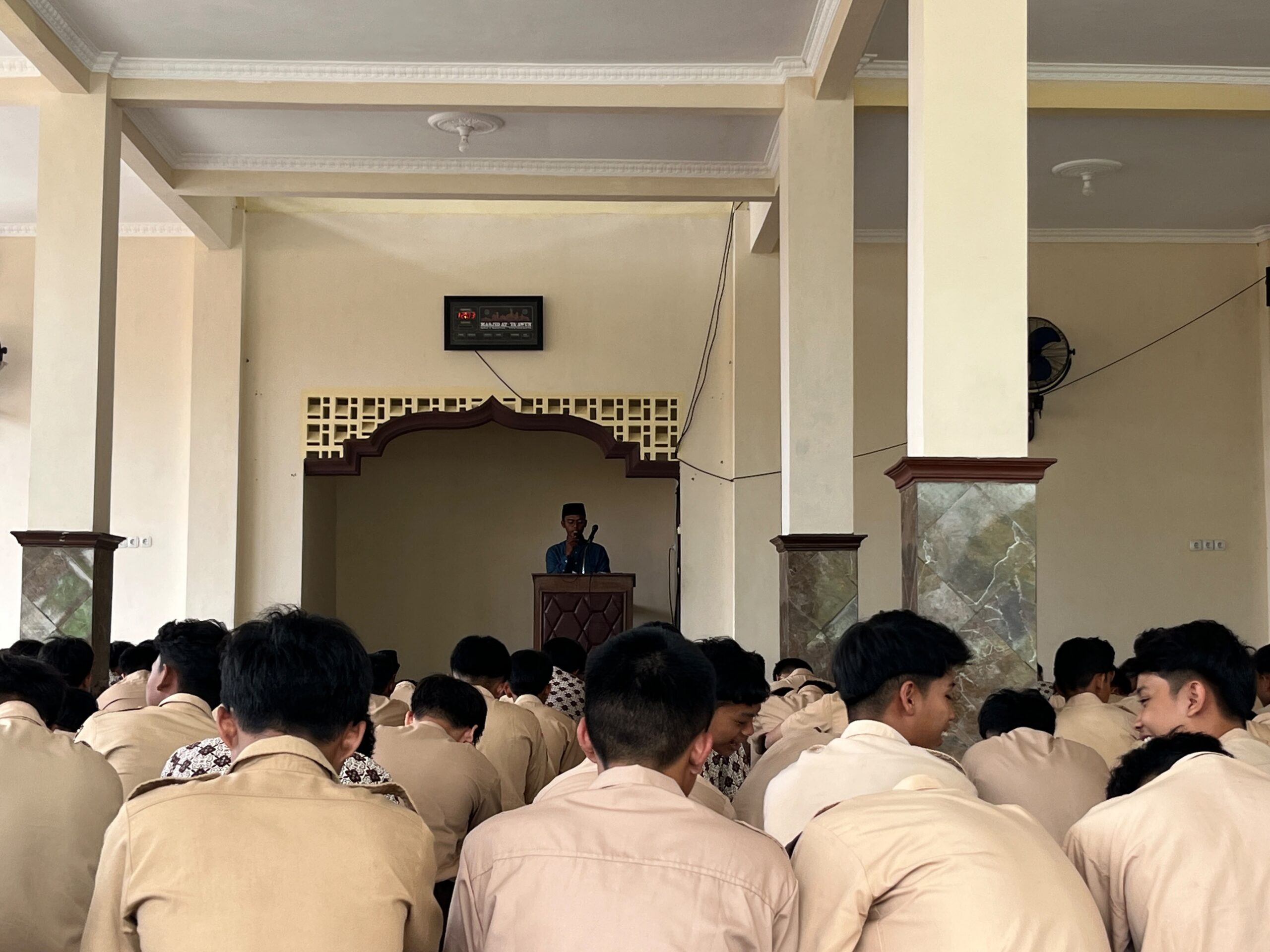 Mahasiswa PLP IIQ An Nur Yogyakarta Isi Khutbah Jumat di MAN 2 Bantul sebagai Implementasi Kompetensi Dakwah
